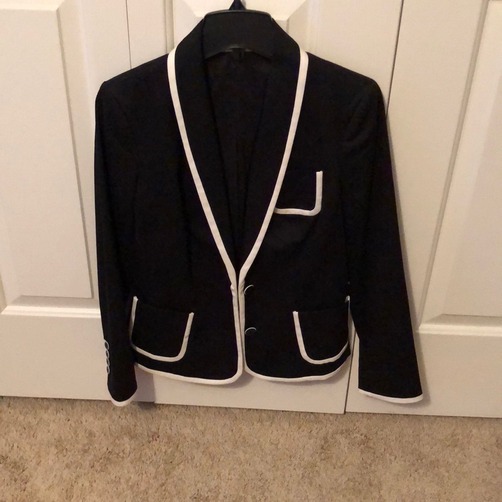 Express Black and White Blazer Sz 2